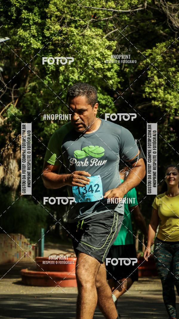 Buy your photos of the eventPark Run on Fotop