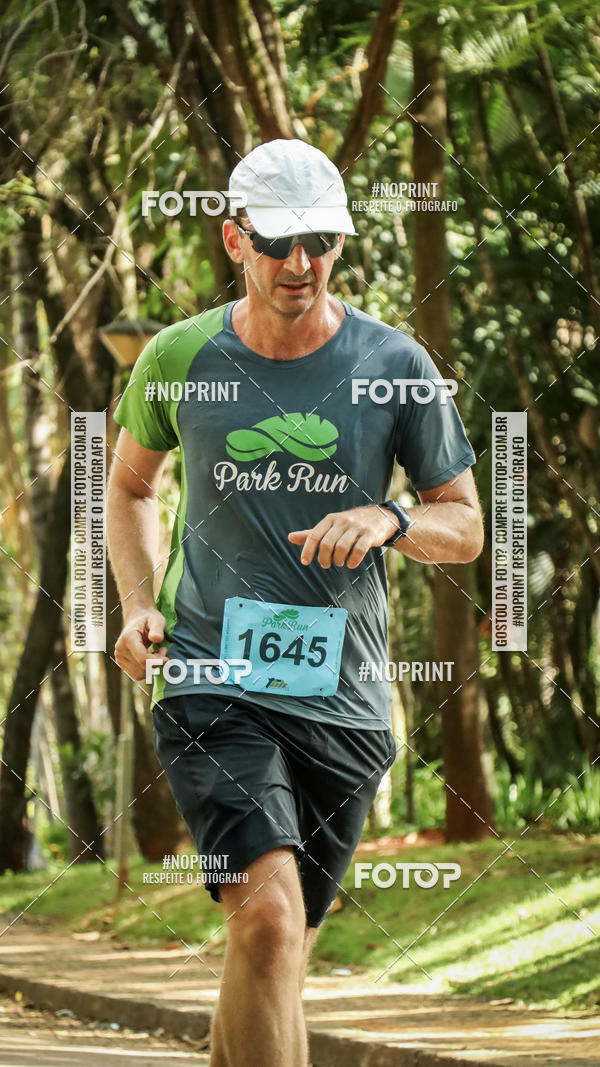 Buy your photos of the eventPark Run on Fotop