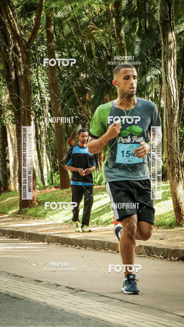 Buy your photos of the eventPark Run on Fotop