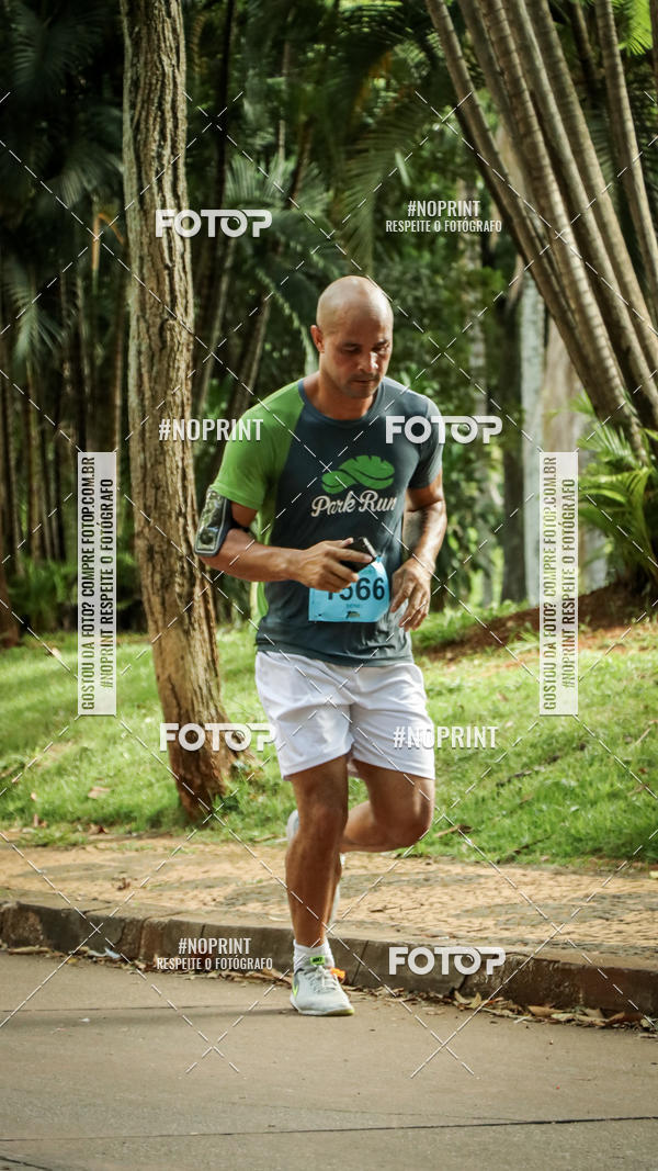 Buy your photos of the eventPark Run on Fotop
