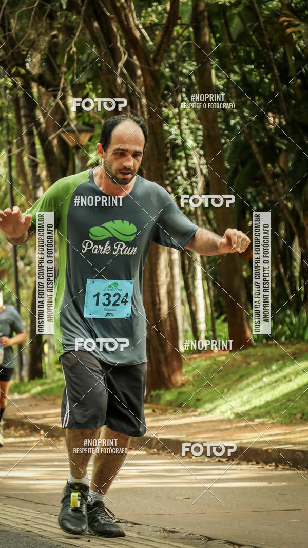 Buy your photos of the eventPark Run on Fotop