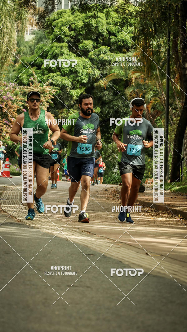 Buy your photos of the eventPark Run on Fotop