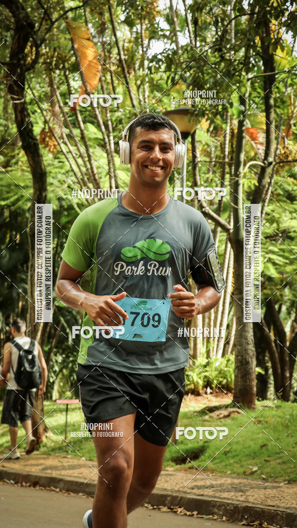 Buy your photos of the eventPark Run on Fotop