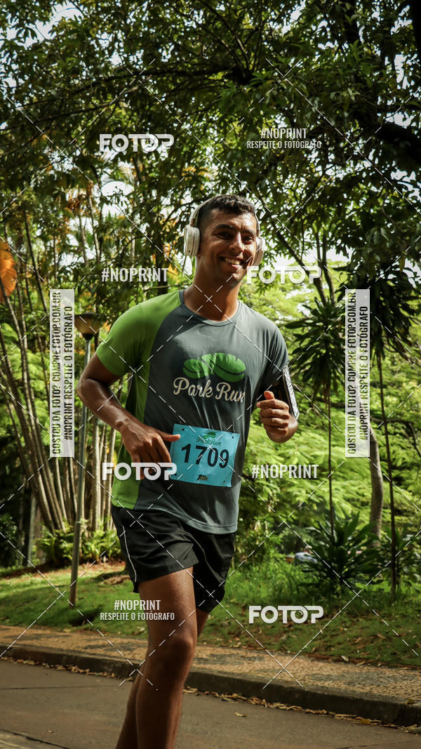 Buy your photos of the eventPark Run on Fotop