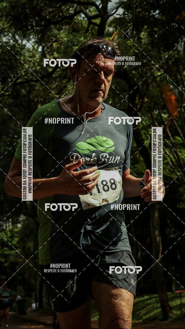 Buy your photos of the eventPark Run on Fotop