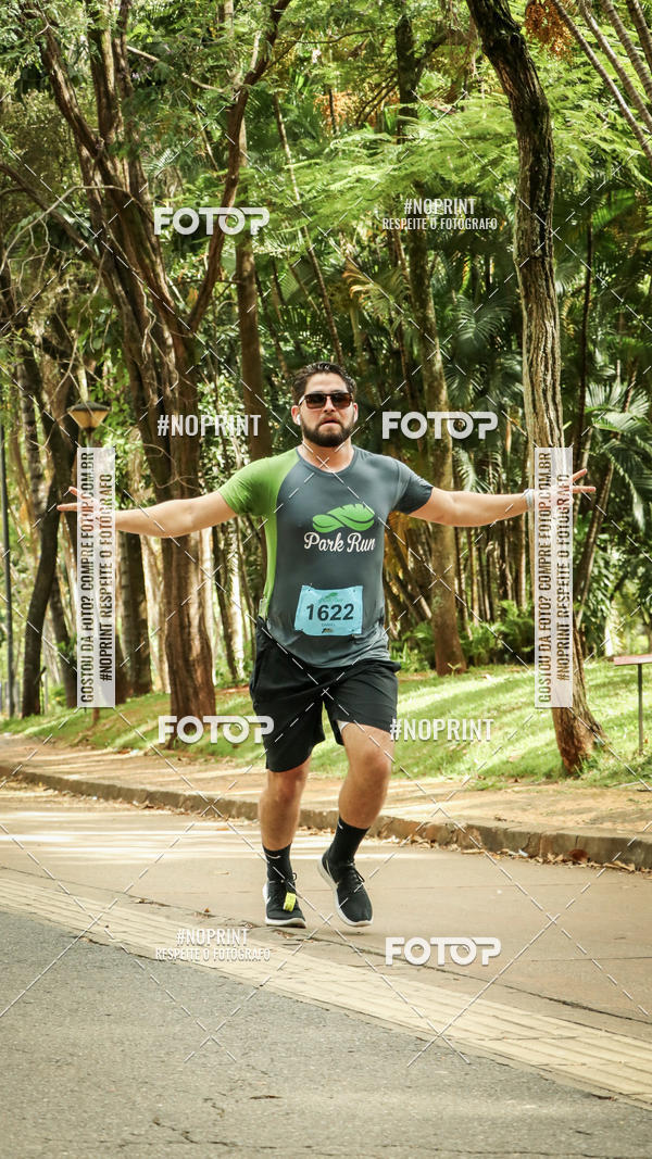 Buy your photos of the eventPark Run on Fotop