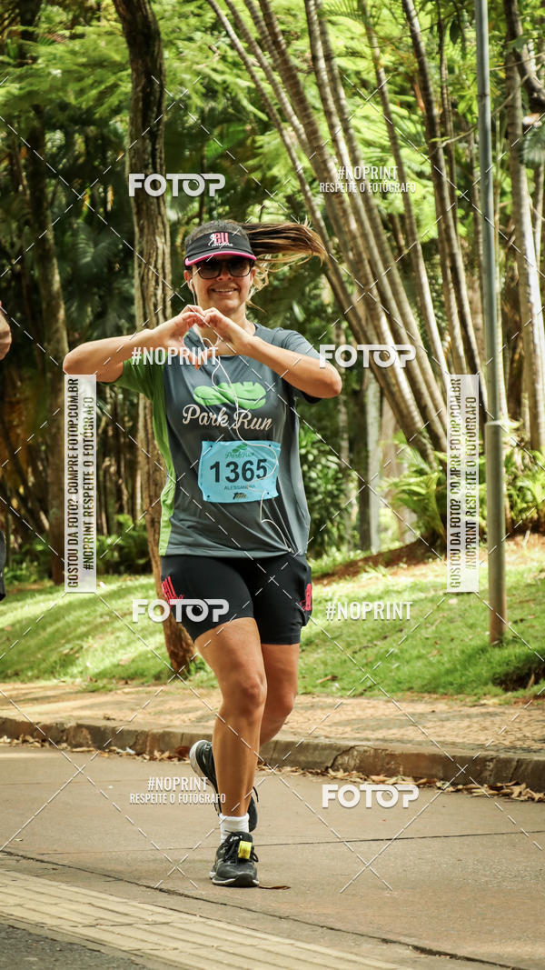 Buy your photos of the eventPark Run on Fotop