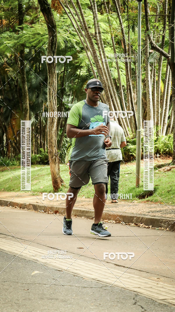 Buy your photos of the eventPark Run on Fotop