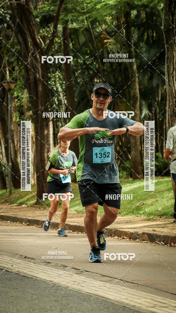 Buy your photos of the eventPark Run on Fotop