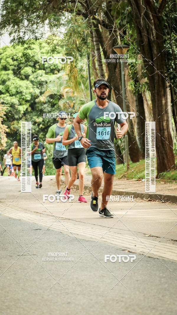 Buy your photos of the eventPark Run on Fotop
