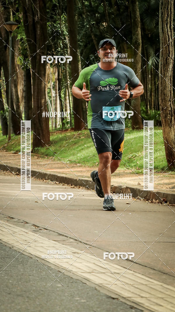 Buy your photos of the eventPark Run on Fotop