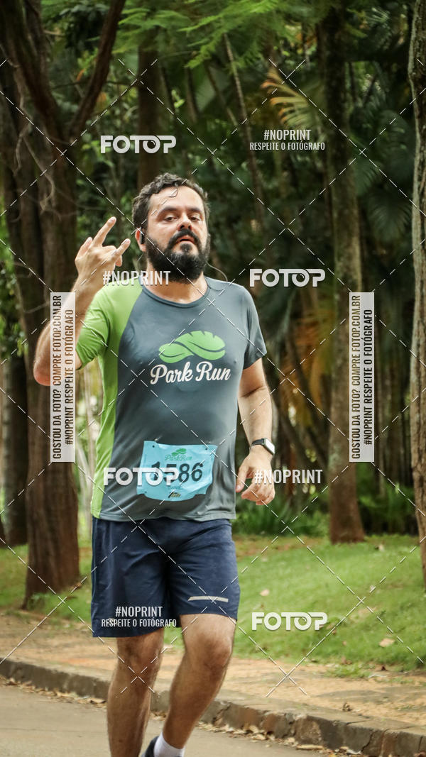 Buy your photos of the eventPark Run on Fotop