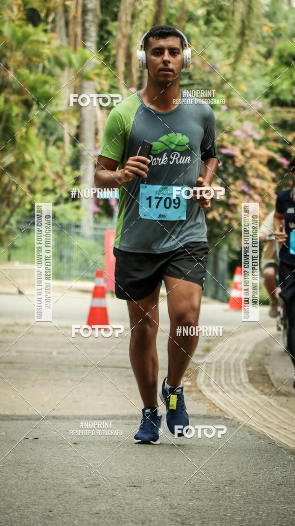 Buy your photos of the eventPark Run on Fotop