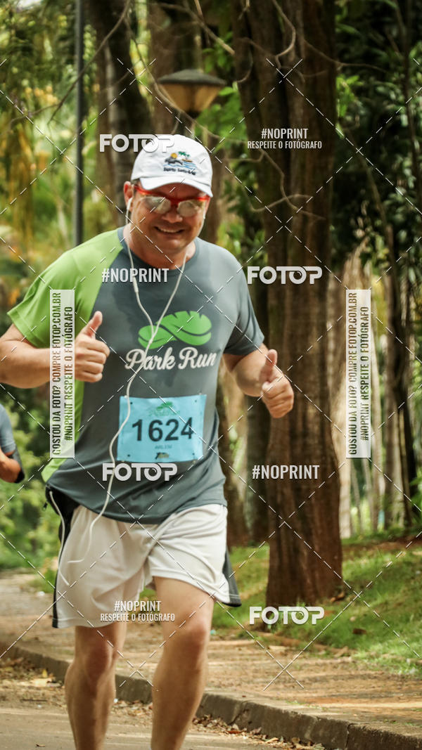 Buy your photos of the eventPark Run on Fotop