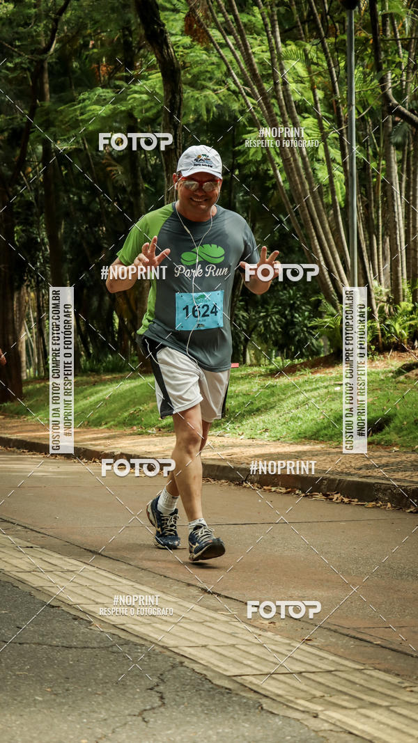 Buy your photos of the eventPark Run on Fotop