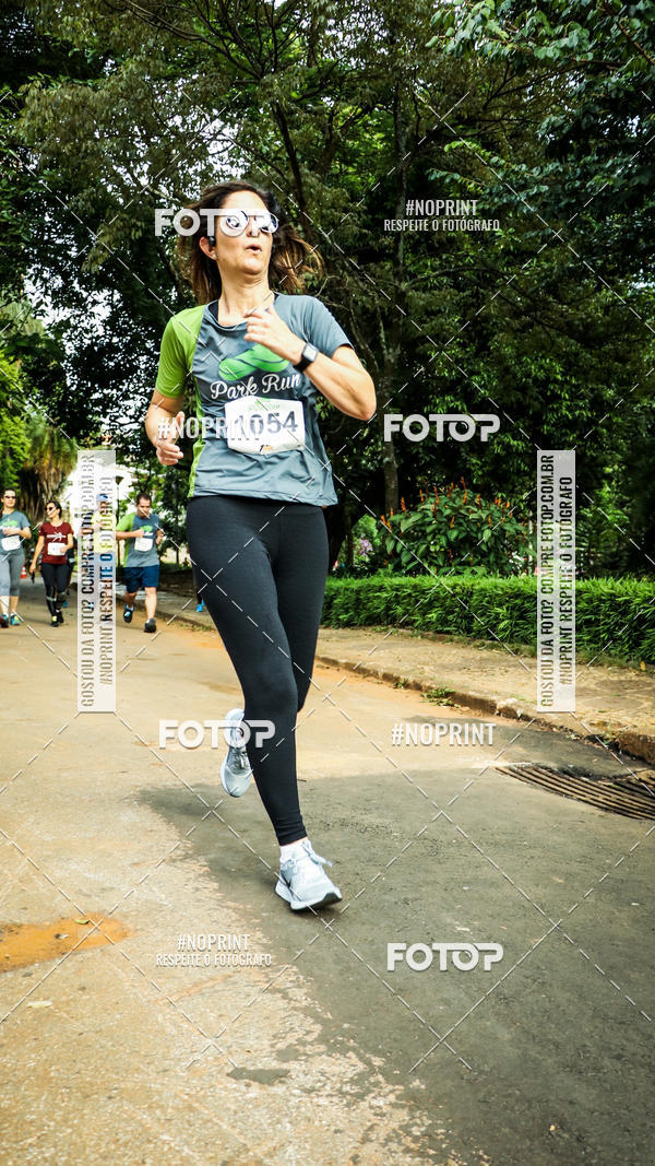 Buy your photos of the eventPark Run on Fotop