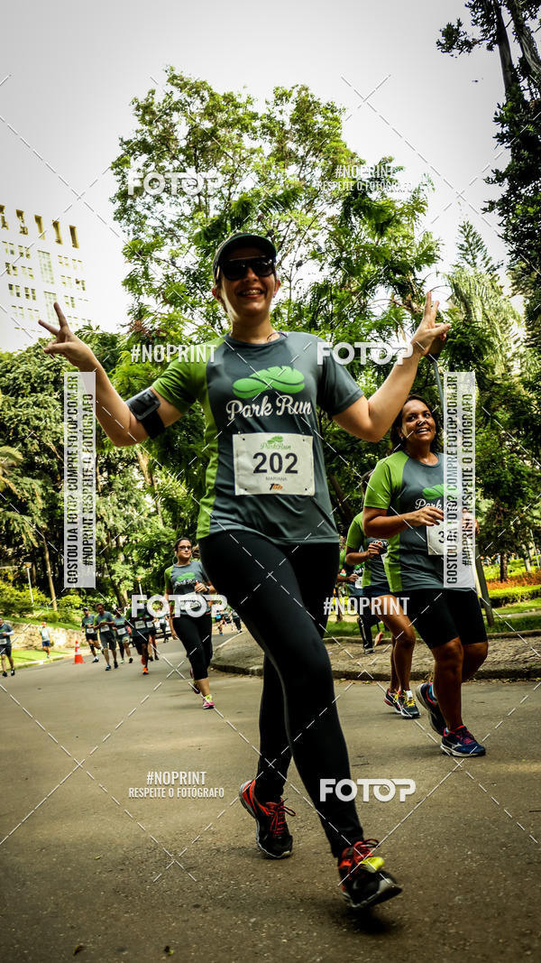 Buy your photos of the eventPark Run on Fotop