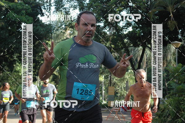 Buy your photos of the eventPark Run on Fotop