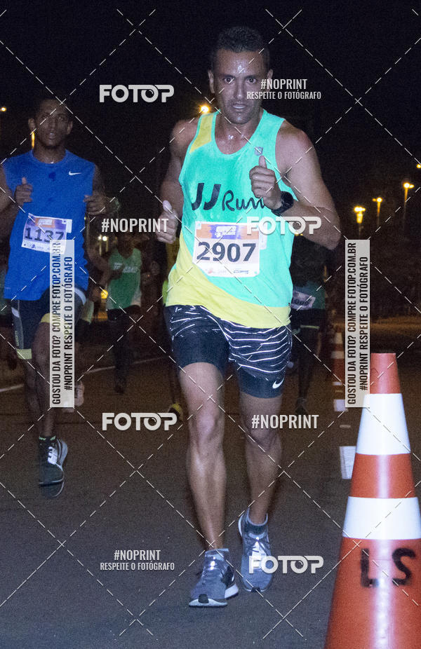 Buy your photos of the eventCupid's Run Night Run on Fotop