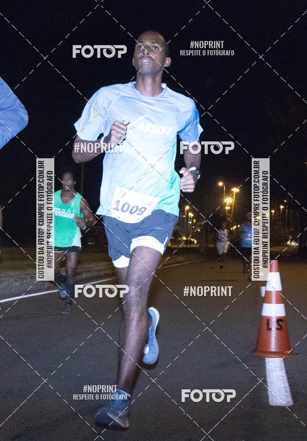 Buy your photos of the eventCupid's Run Night Run on Fotop