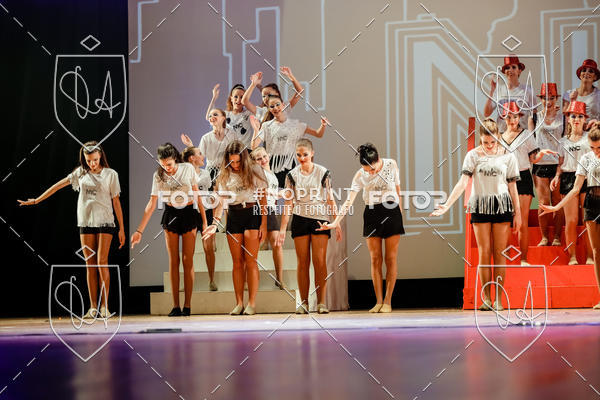 Buy your photos of the eventBelieve New York 2018 on Fotop