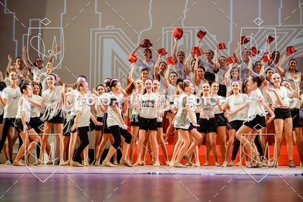 Buy your photos of the eventBelieve New York 2018 on Fotop