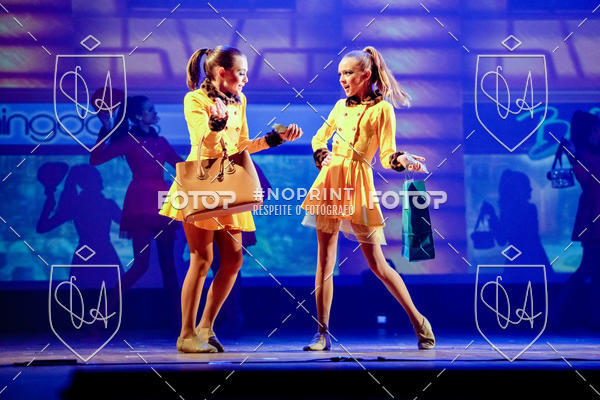 Buy your photos of the eventBelieve New York 2018 on Fotop