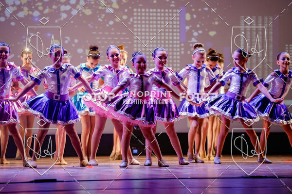 Buy your photos of the eventBelieve New York 2018 on Fotop