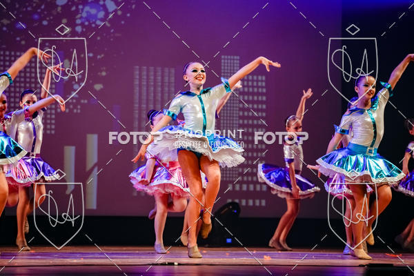 Buy your photos of the eventBelieve New York 2018 on Fotop