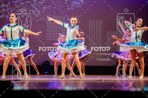 Buy your photos of the eventBelieve New York 2018 on Fotop