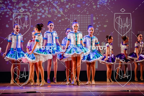 Buy your photos of the eventBelieve New York 2018 on Fotop