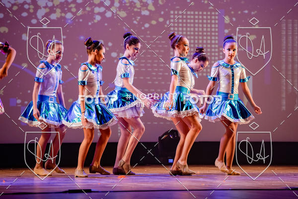 Buy your photos of the eventBelieve New York 2018 on Fotop