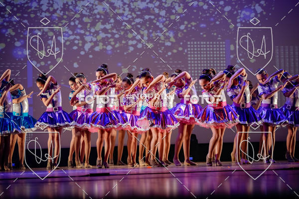 Buy your photos of the eventBelieve New York 2018 on Fotop