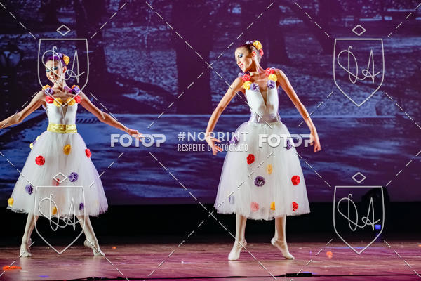 Buy your photos of the eventBelieve New York 2018 on Fotop