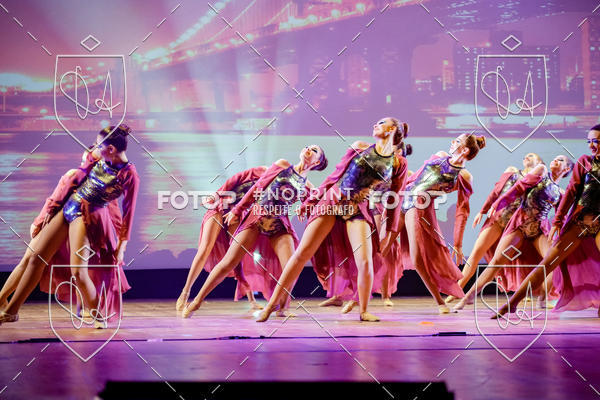 Buy your photos of the eventBelieve New York 2018 on Fotop