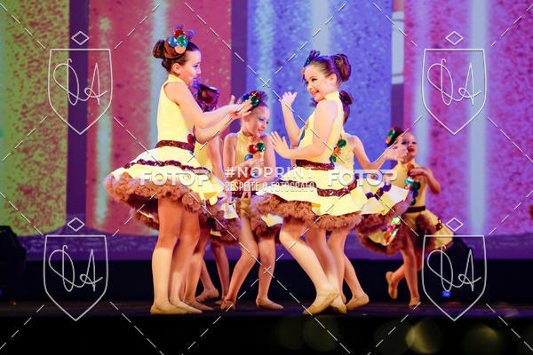 Buy your photos of the eventBelieve New York 2018 on Fotop