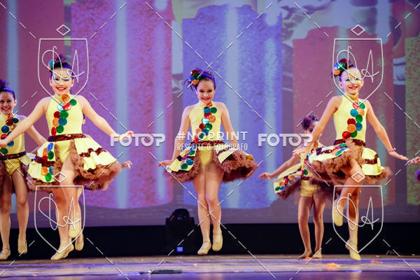 Buy your photos of the eventBelieve New York 2018 on Fotop