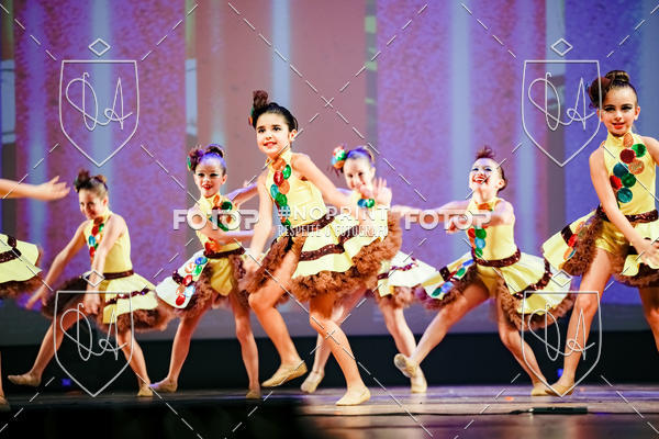 Buy your photos of the eventBelieve New York 2018 on Fotop