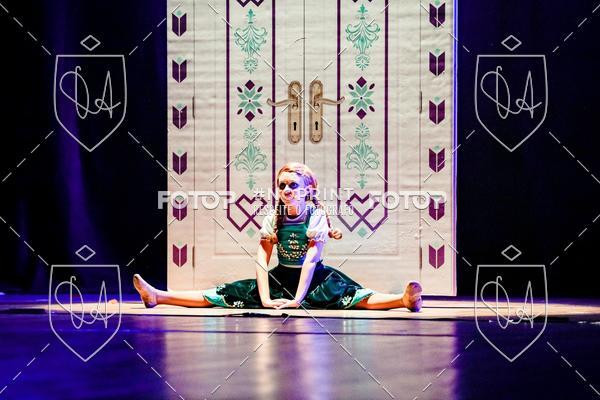 Buy your photos of the eventBelieve New York 2018 on Fotop