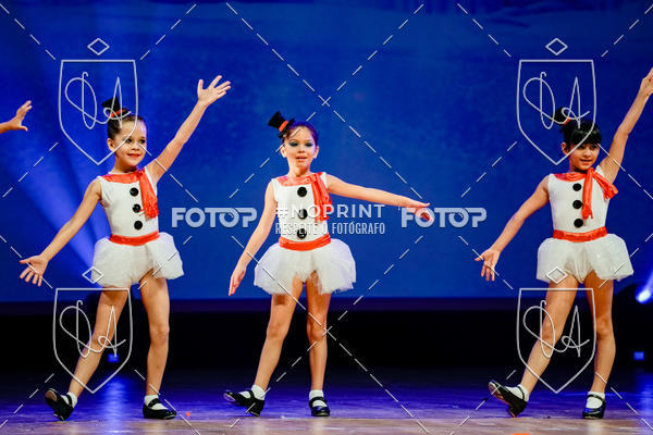 Buy your photos of the eventBelieve New York 2018 on Fotop