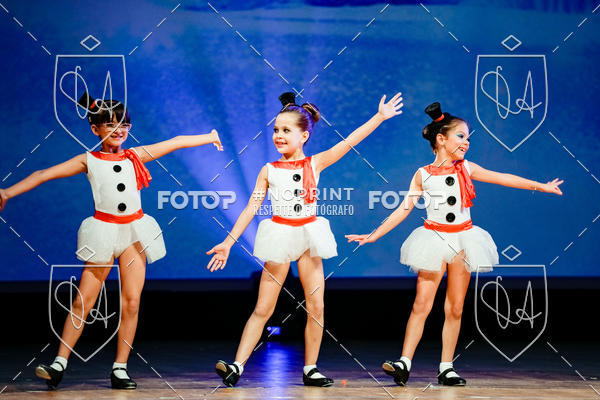 Buy your photos of the eventBelieve New York 2018 on Fotop