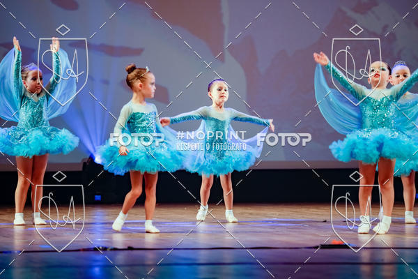 Buy your photos of the eventBelieve New York 2018 on Fotop