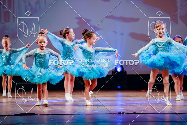 Buy your photos of the eventBelieve New York 2018 on Fotop