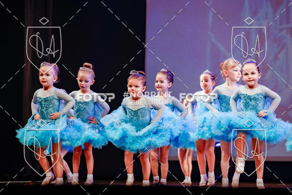 Buy your photos of the eventBelieve New York 2018 on Fotop