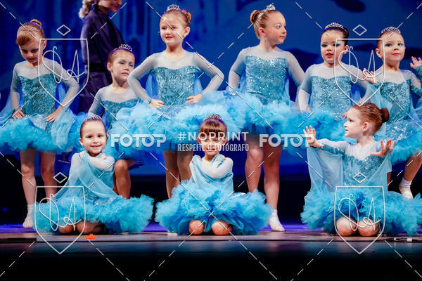 Buy your photos of the eventBelieve New York 2018 on Fotop