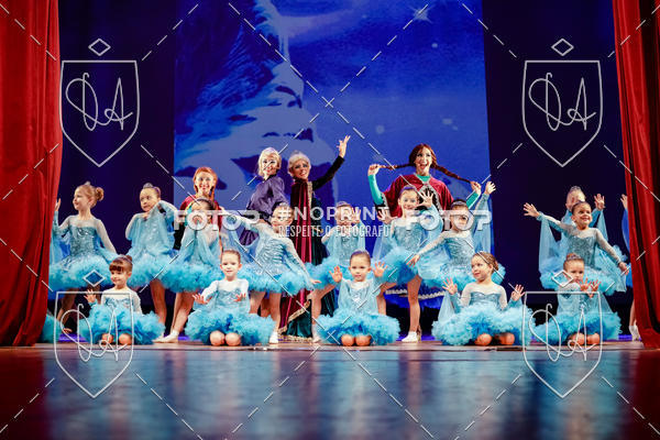 Buy your photos of the eventBelieve New York 2018 on Fotop