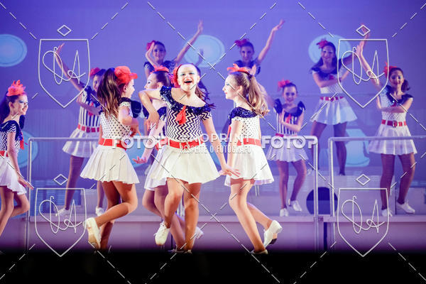 Buy your photos of the eventBelieve New York 2018 on Fotop