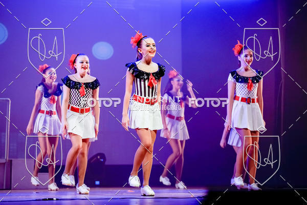 Buy your photos of the eventBelieve New York 2018 on Fotop