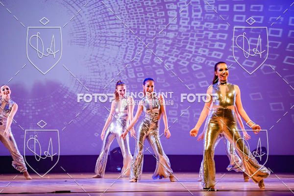 Buy your photos of the eventBelieve New York 2018 on Fotop