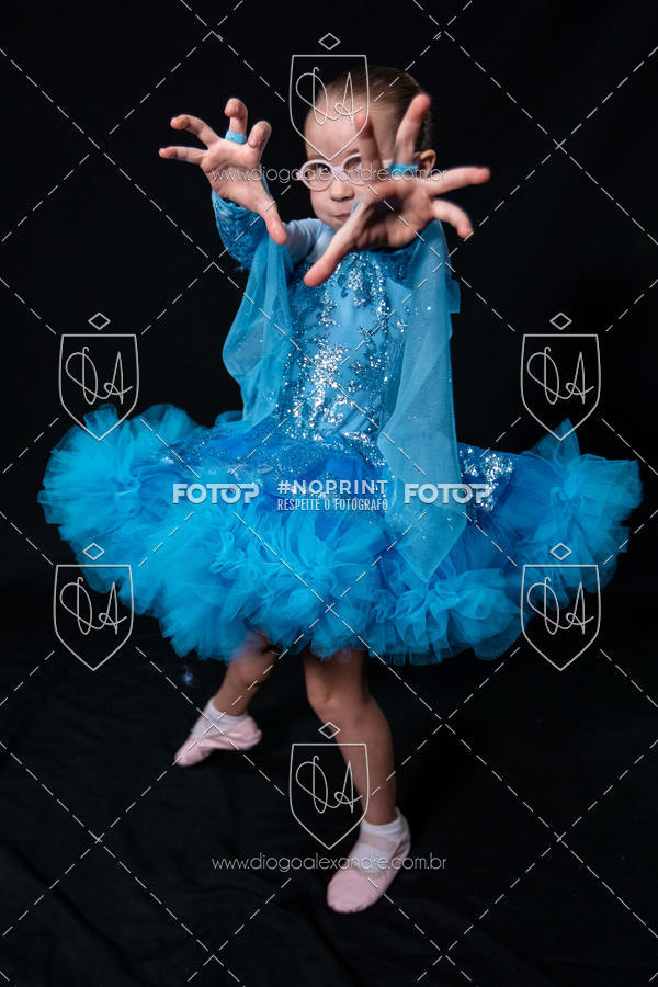 Buy your photos of the eventBelieve New York 2018 on Fotop